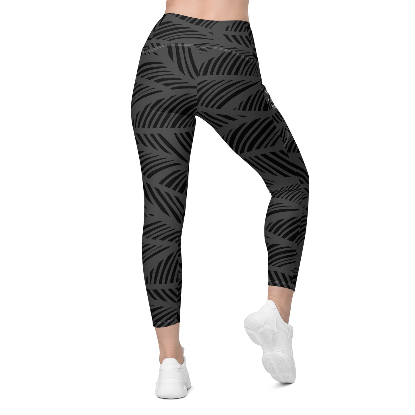 Crossover leggings with pockets